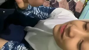 Husna Hijaber Viral Spong Dimulut